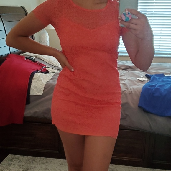 Coral Lace Dress - Picture 2 of 6